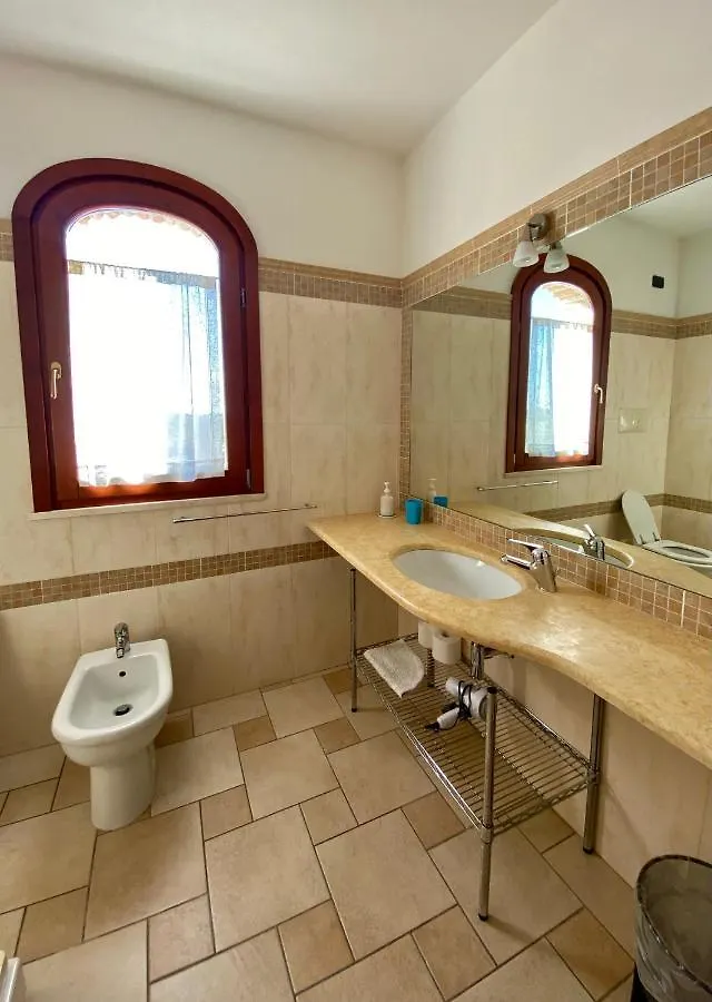 Bed and Breakfast Il Fenicottero Quartu SantʼElena 0*,  Italia
