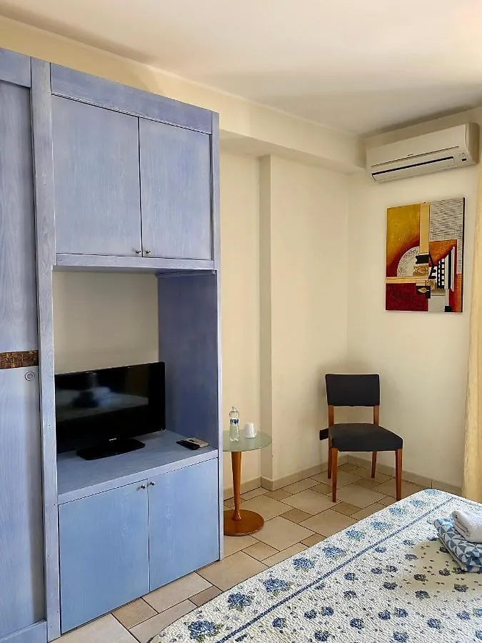 Bed and Breakfast Il Fenicottero Quartu SantʼElena 0*,  Italia